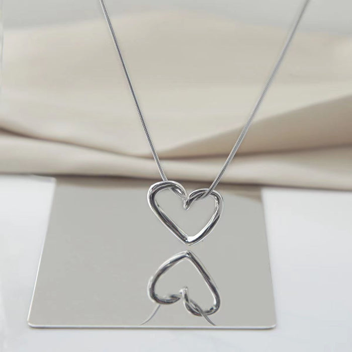 Wholesale love necklace female clavicle chain design simple Joker chain