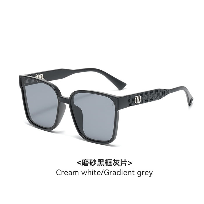 Wholesale Sunglasses UV resistant, fashionable and personalized sunglasses