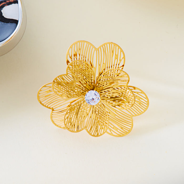 Wholesale Flower Retro Antique Stainless Steel Hollow Ring Personality New Ring