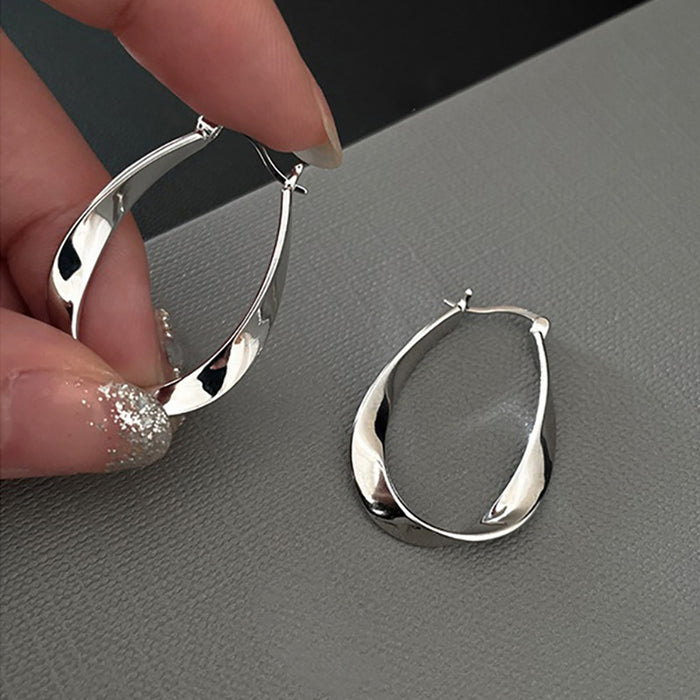 Wholesale Earrings with niche high-end feel, geometric metal smooth surface and plain circle earrings