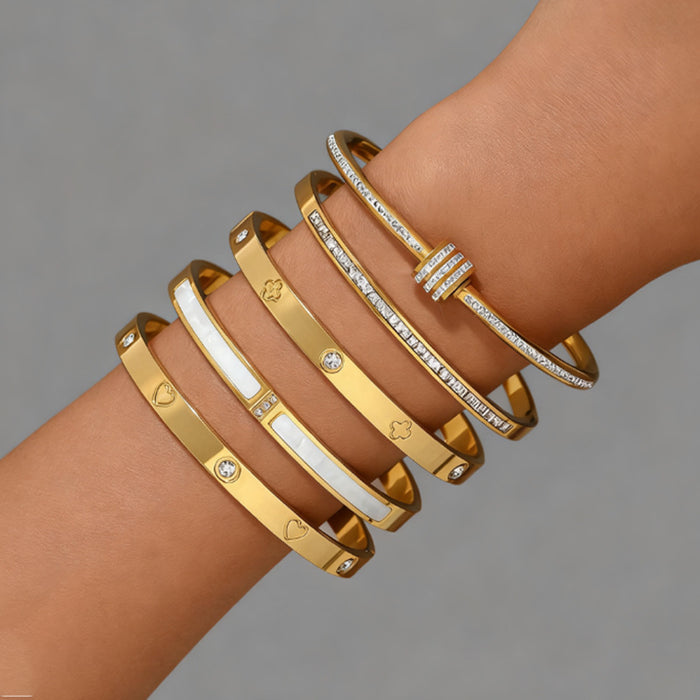 Wholesale Titanium steel versatile and high-end bracelet set