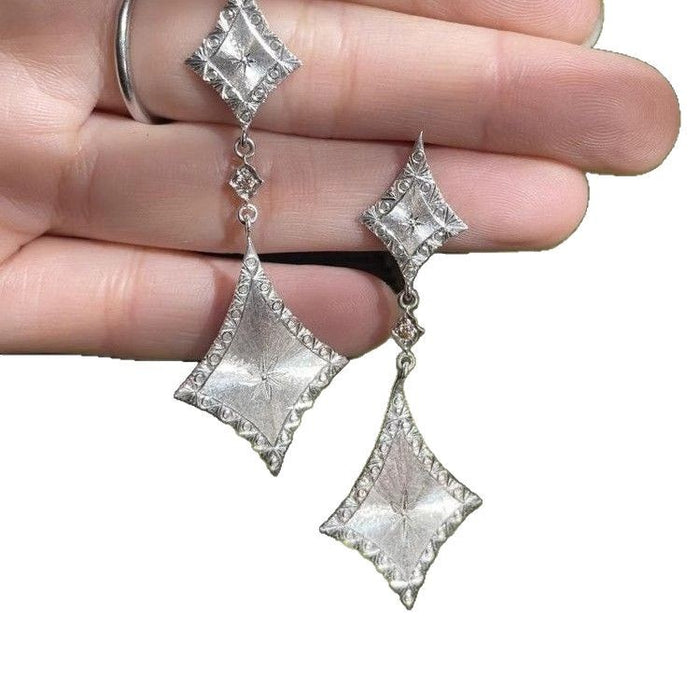 Wholesale Cool Sense Silver brushed Diamond Earrings Simple High-end Sense Italian Carved Gold Long Earrings Women' s Earrings