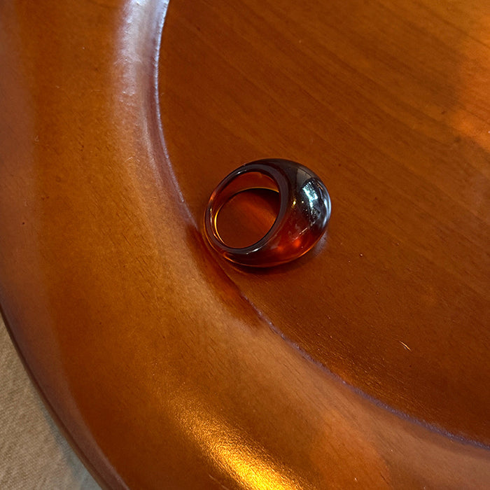 Wholesale A niche and unique resin ring with a cold and conspicuous opening, copper electroplating with versatile rings for women