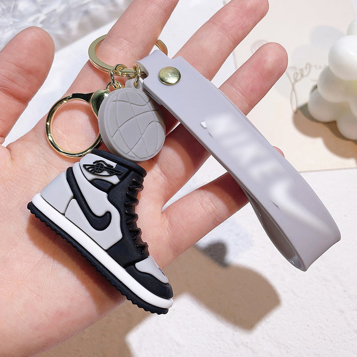 Wholesale Cartoon Shoes Silicone Doll Keychain JDC-KC-QiChao011