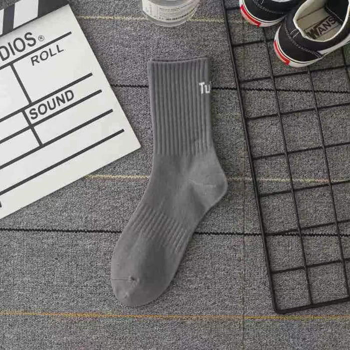 Wholesale Socks for spring and summer, mid length socks for outerwear, sports long socks