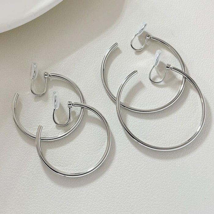 Wholesale New plain ring ear clip without ear hole for women, simple and atmospheric commuting versatile high-end earrings
