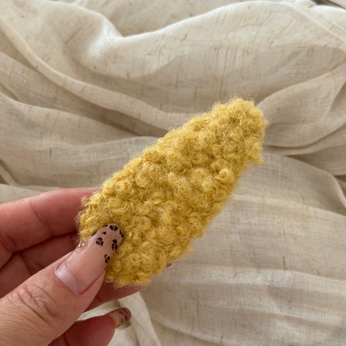 Wholesale Plush Hair Clips with Colorful Lamb Wool on the Side