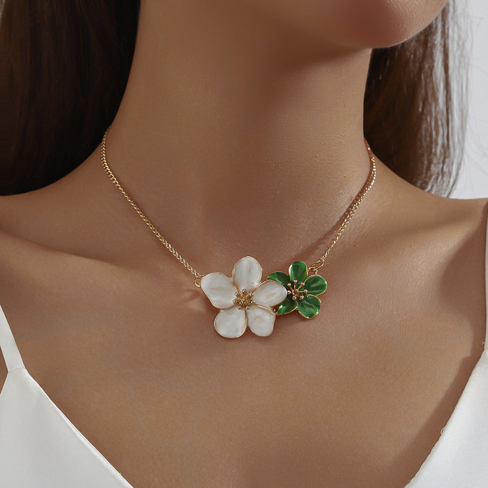 Wholesale Gold Flower Calla Lily Collar Necklace Zinc Alloy Fashion Accessory