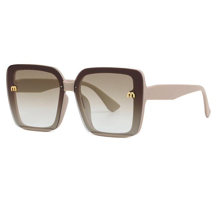 Wholesale Large frame black UV resistant sunshade sunglasses with a high-end temperament