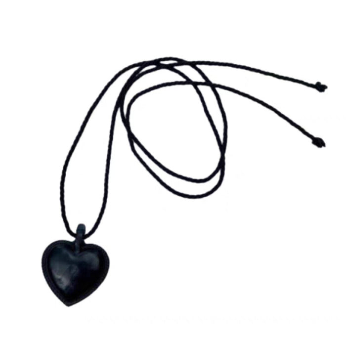 Wholesale Leather heart necklace with peach hearts, versatile and adjustable heart-shaped necklace