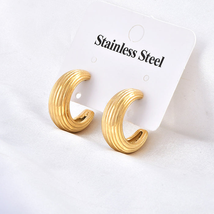 Wholesale Hong Kong-style Simple Niche Design Striped C- shaped Small Ear Ring