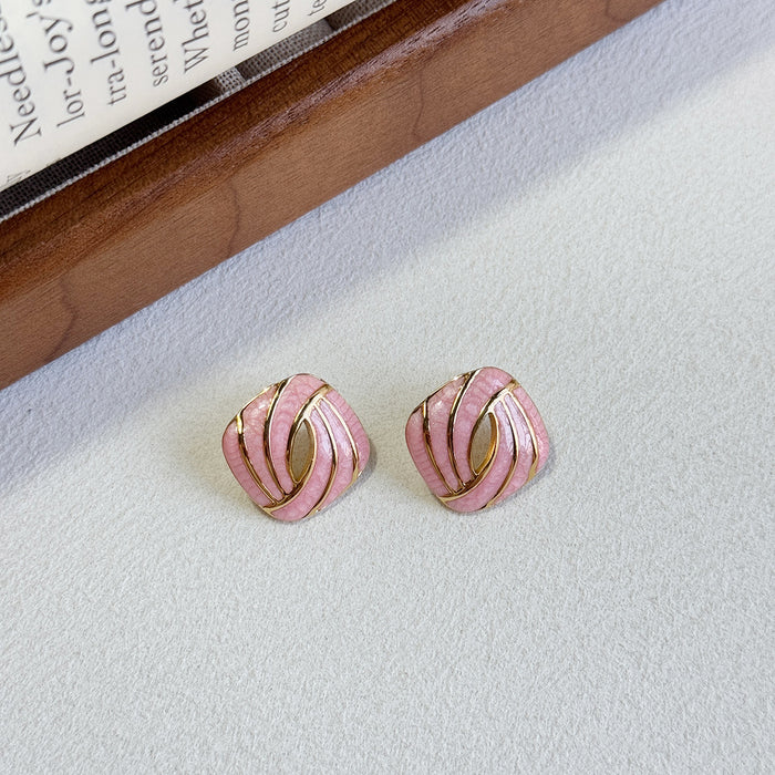 Wholesale New retro versatile temperament drop glazed enamel earrings with a unique and niche personality, light luxury earrings