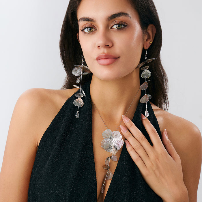 Wholesale niche ginkgo leaf tassel necklace sweet cool style design cross-border retro pull collar jewelry choker