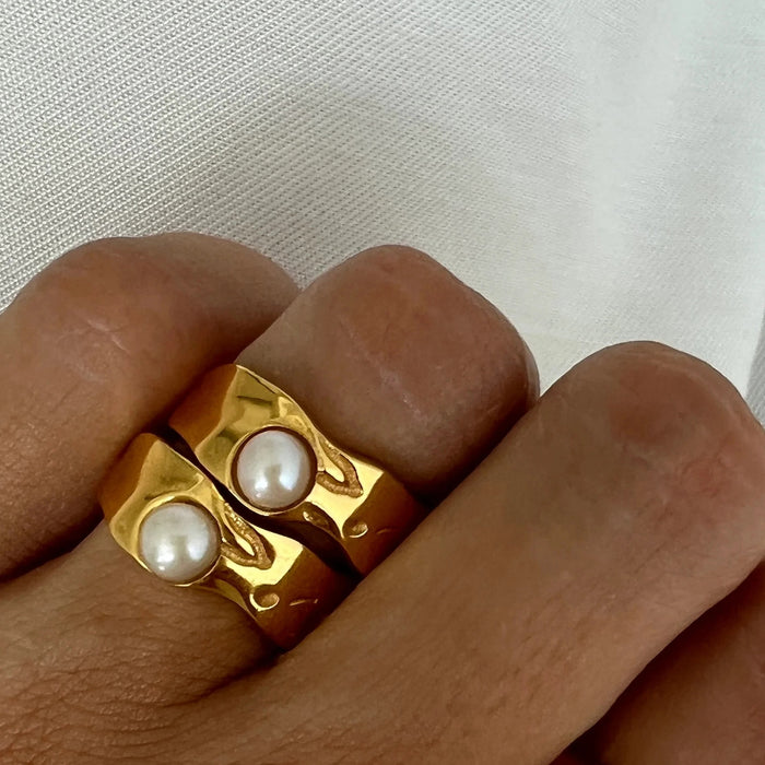 Wholesale 18K Gold Plated Stainless Steel Lava Pearl Ring JDC-RS-JD092