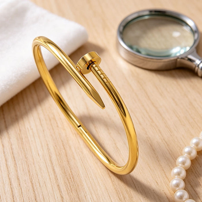 Wholesale Stylish 18K Gold Tone Titanium Steel Nail Bracelet Geometric Design Fashion Accessory Gift