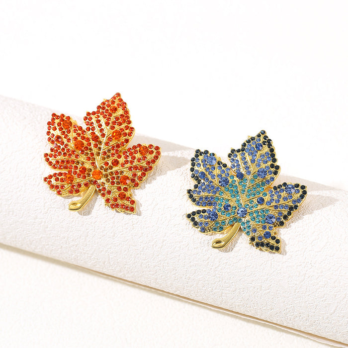 Wholesale Trendy Maple Leaf Brooch Rhinestone Elegant Anti Exposure Metal Pin For Women Boutique Jewelry Accessory