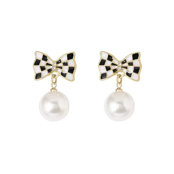 Wholesale Black and White Chessboard Bow Pearl Alloy Earrings JDC-ES-Chengx009