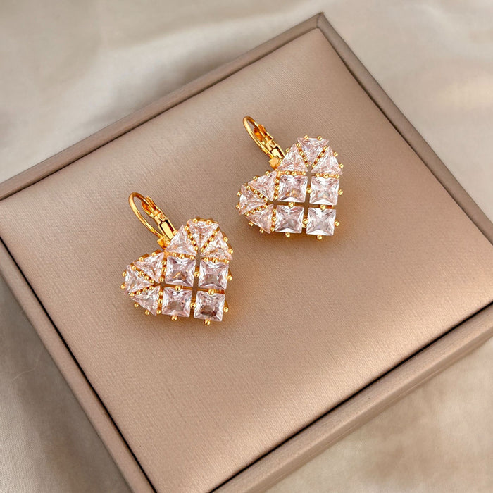 Wholesale Zircon Heart Earrings Niche New Peach Heart Design Earrings