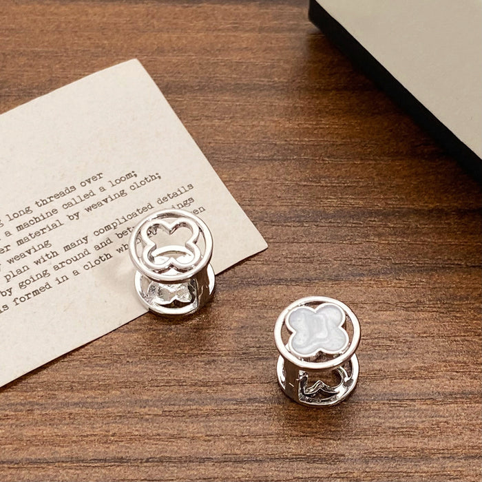 Wholesale Black Lucky Flower Small and Exquisite Stud Earrings