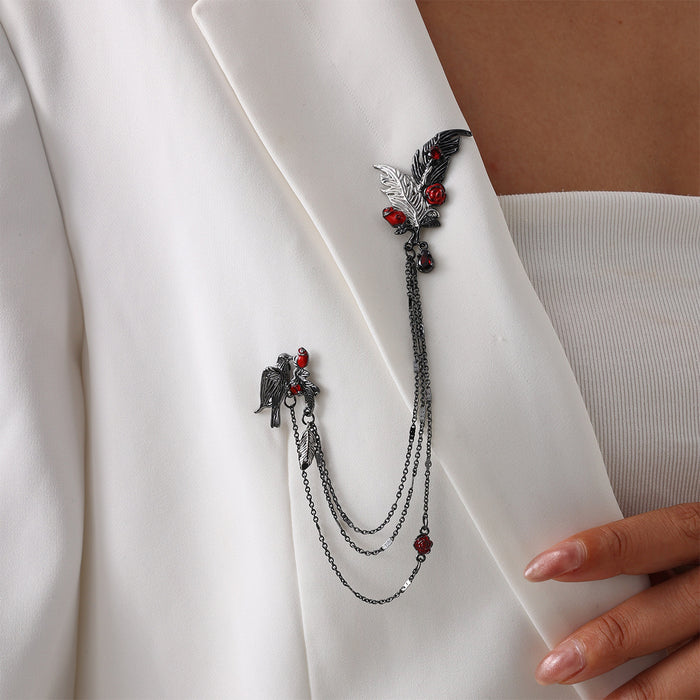 Wholesale Gothic  Brooch Antique Alloy Feather Tassel Pin Fashion Accessory