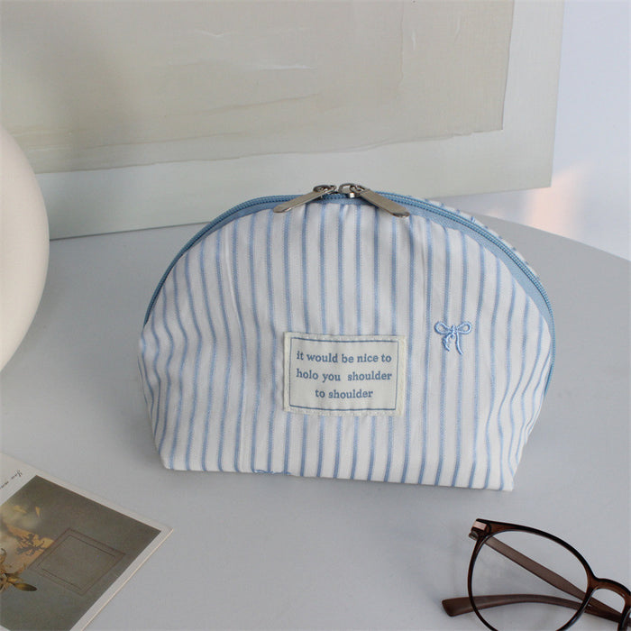 Wholesale Polyester Blue Bow Checkered Makeup Bag Chic Shell Toiletry Pouch For Everyday Use