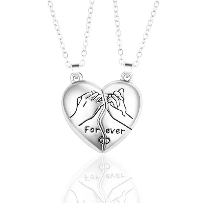 Wholesale Heart shaped couple necklace, creative design, heart inspired necklace, magnetic pendant, collarbone chain