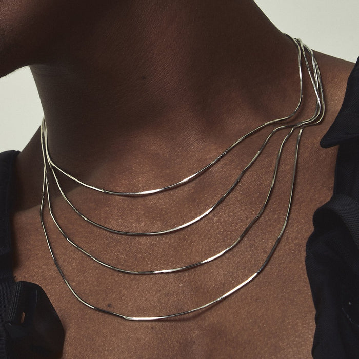 Wholesale Simple titanium steel gold versatile necklace with temperament collarbone chain