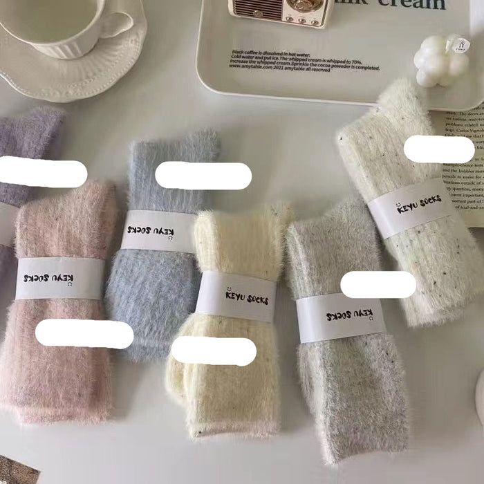 Wholesale Plush warm thick solid color mid-calf socks