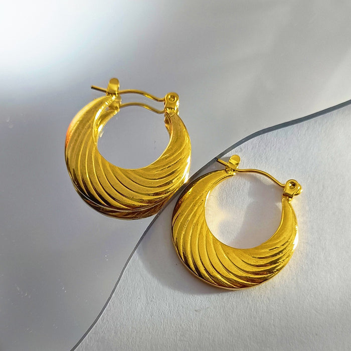 Wholesale irregular geometric ear buckle