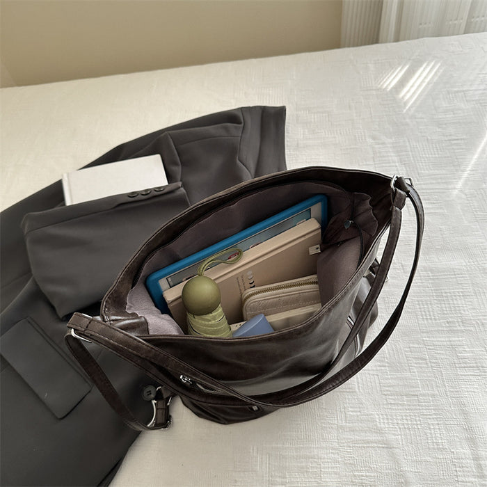 Wholesale New trendy and large capacity single shoulder bag for niche backpacks, commuting tote bag