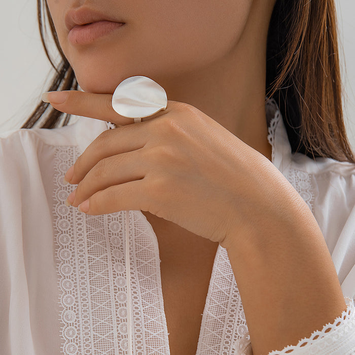 Wholesale Disc pleated metal ring Simple irregular niche flower jewelry