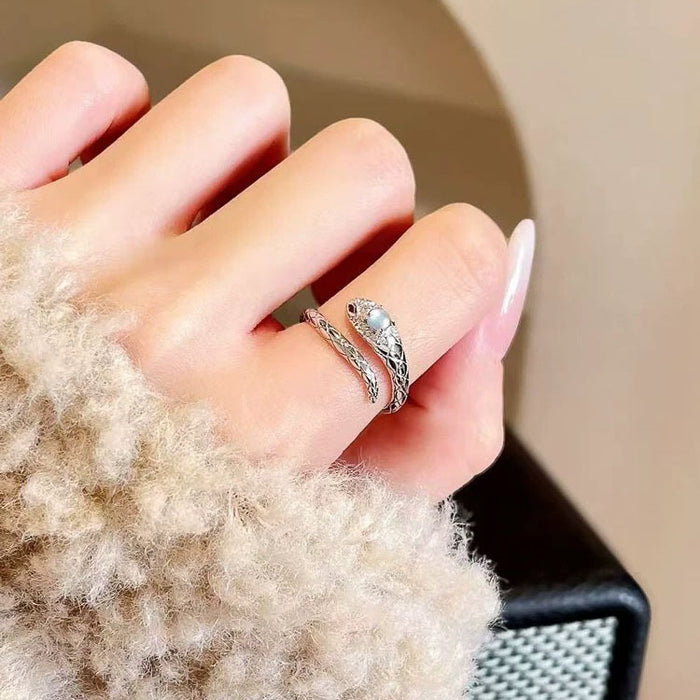 Wholesale Vinegar Diamond Ring Women's Year of the Snake Design Accessories