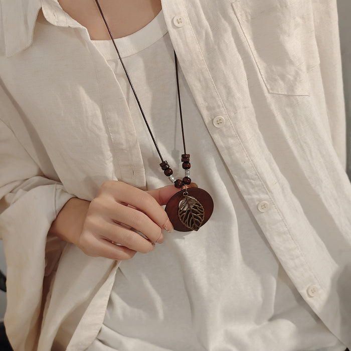 Wholesale Retro Bohemian Ethnic Style Leaf Long Cut Out Geometric Clavicle Chain Zen Style Versatile Personalized Sweater Chain