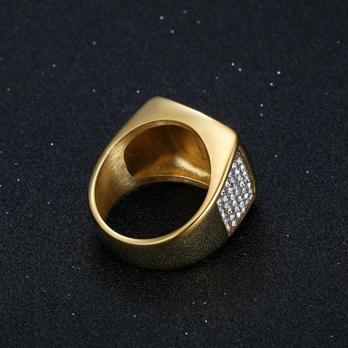 Wholesale Titanium Steel Vacuum Gold Plated Water Diamond KING King Men's Ring JDC-RS-HongX013