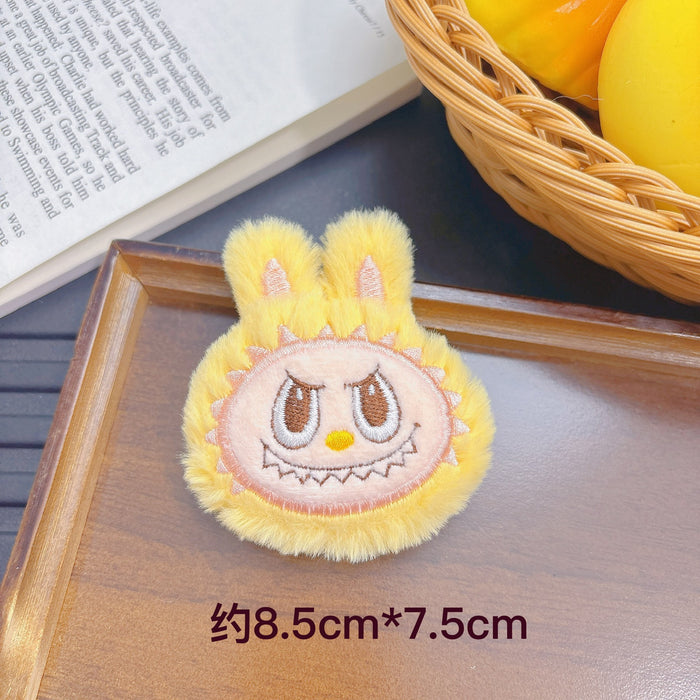 Wholesale Squeaky Doll Keychain Pendant Cute e Rag Doll Small Hanging Mobile Phone Case