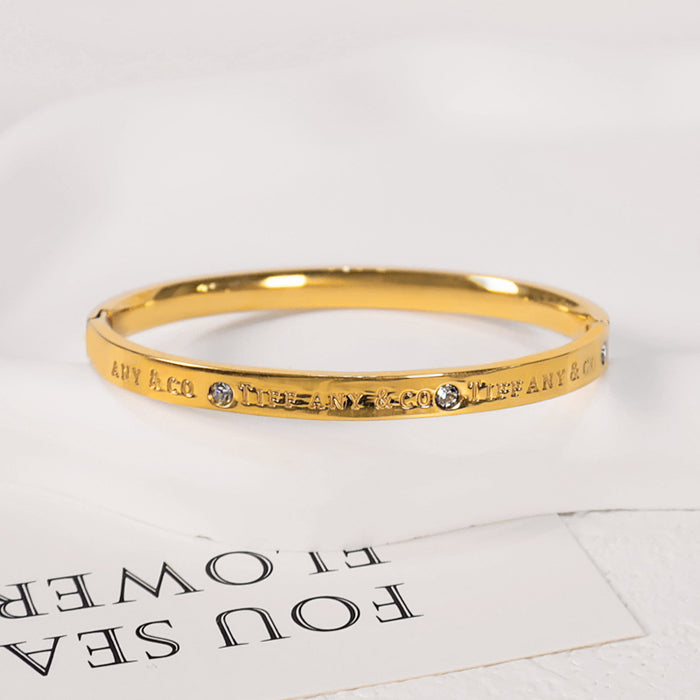 Wholesale Fashionable Titanium Steel Bracelet, Gold Plated Bracelet, Buckle Bracelet, Manufacturer Wholesale, Customizable