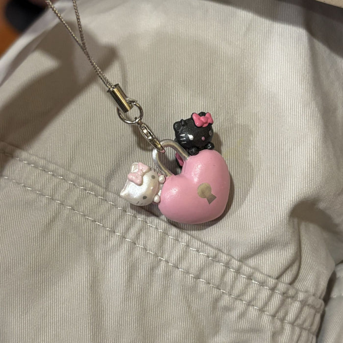 Wholesale Cartoon Long-Legged  Cat Keychain Charm with Ring