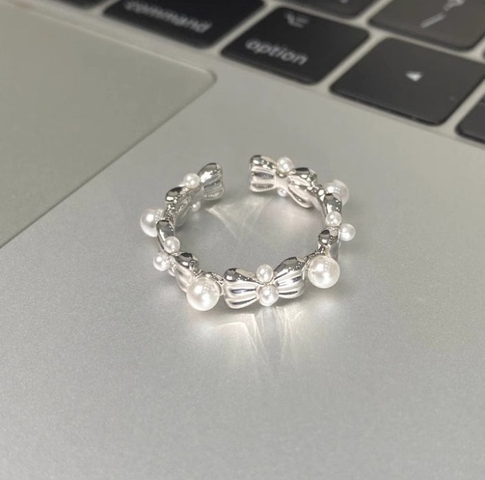 Wholesale Silver imitation pearl ring women' s simple and versatile open ring