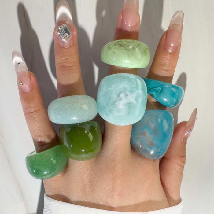 Wholesale Trendy Resin Gradient Ring Women' s Geometric Jewelry Accessory MOQ≥5