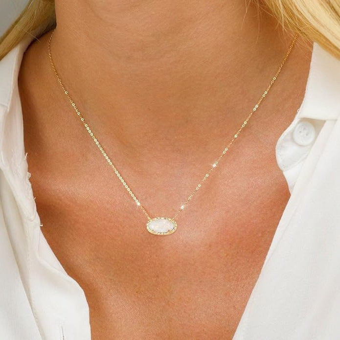 Wholesale Gilded exquisite pendant necklace, oval gemstone crystal, light luxury item