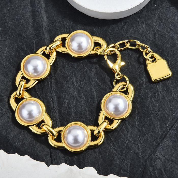 Wholesale Fashion Pearl Metal Pendant Necklace For Women Geometric Gold Chain Collarbone Jewelry Accessory