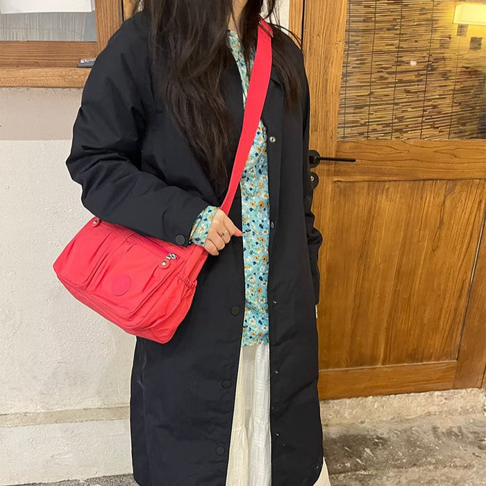 Wholesale Nylon fabric bag women' s urban simple messenger bag lightweight shoulder casual women' s bag