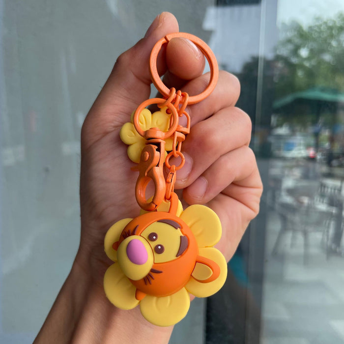 Wholesale Rotating keychain, cute doll bag pendant, hanging decoration, car keychain, smiling face style