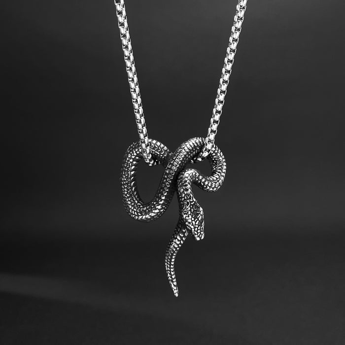 Wholesale European and American retro creative design snake shaped stainless steel personalized pendant necklace