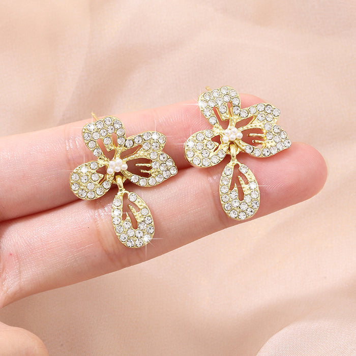Wholesale Lucky Grass Earrings Women's Niche Design Earrings New Fashionable