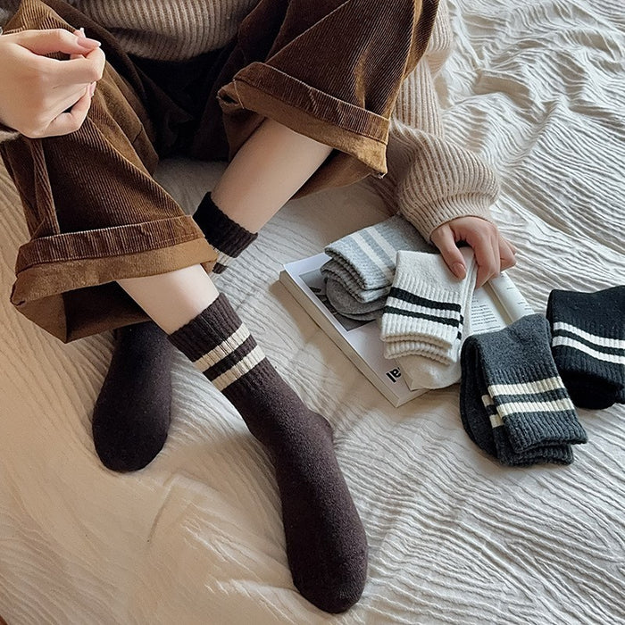 Wholesale Socks for warmth and thickening, mid leg socks with double bars and looped socks, fashionable and versatile, mid leg socks