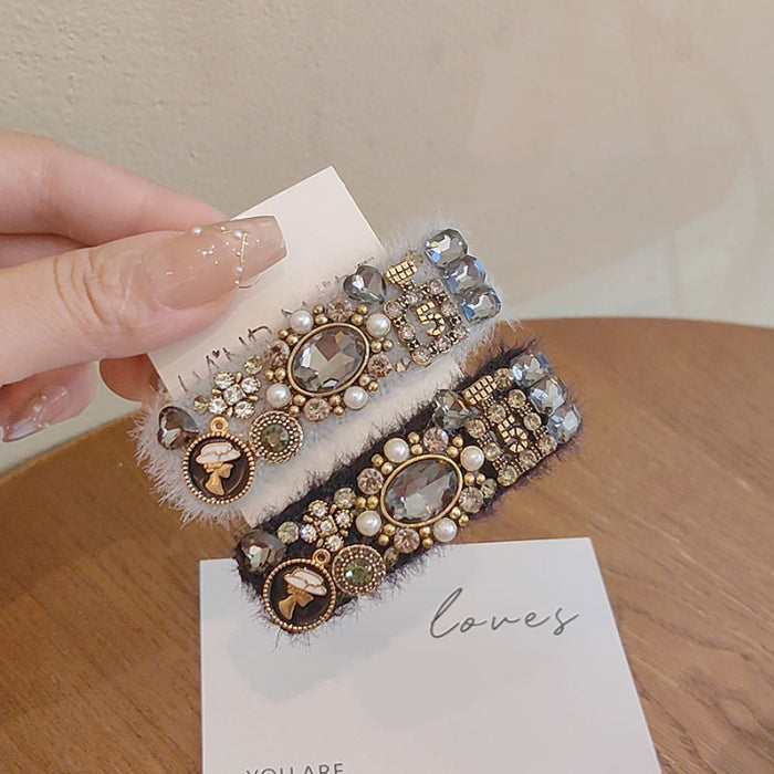 Wholesale retro Plush Women's hair clip
