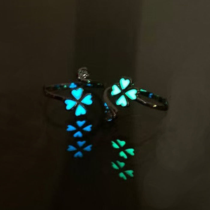 Wholesale Four-leaf Clover Noctiluca Ring Adjustable for Lovers