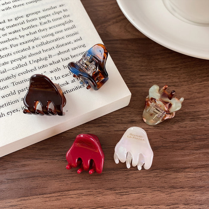 Wholesale Cute small bone clip, small size, side grip clip, retro temperament, hair accessory with a broken eight character clip