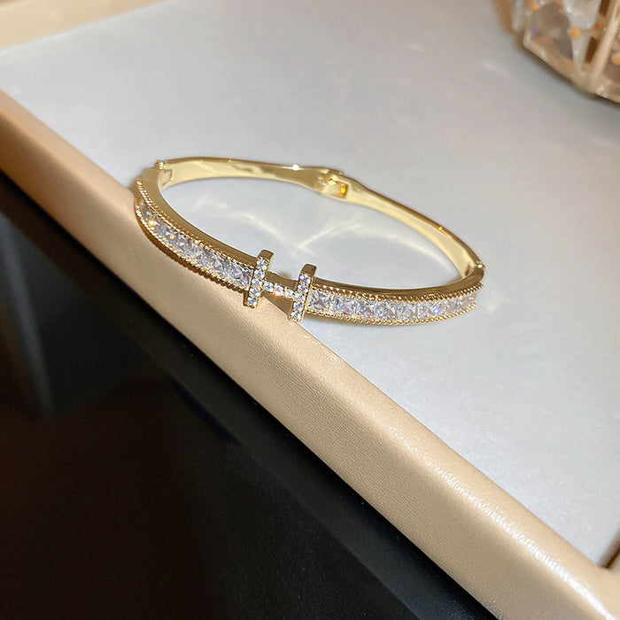 5330573271970